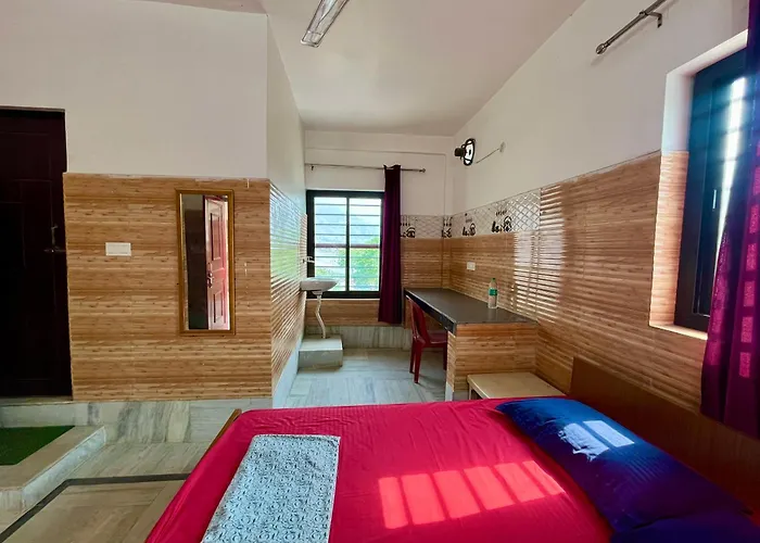 Laxmi Lodge Rishikesh